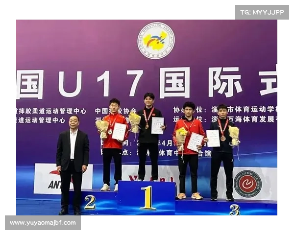 内蒙古摔跤队创历史最佳钱德根查干凭技术流精彩表现夺冠 内蒙古摔跤队创历史最佳钱德根查干凭技术流精彩表现夺冠