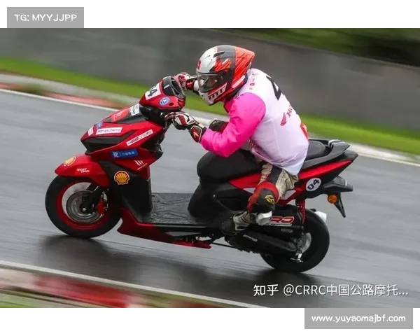 中国摩托车公路锦标赛珠海站刷新圈速纪录赛事激烈竞争引发关注 中国摩托车公路锦标赛珠海站刷新圈速纪录赛事激烈竞争引发关注